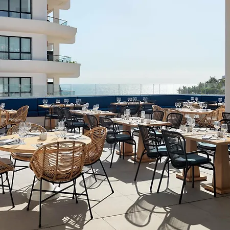 מלון H10 Atlantic Sunset Horizons Collection אדחה